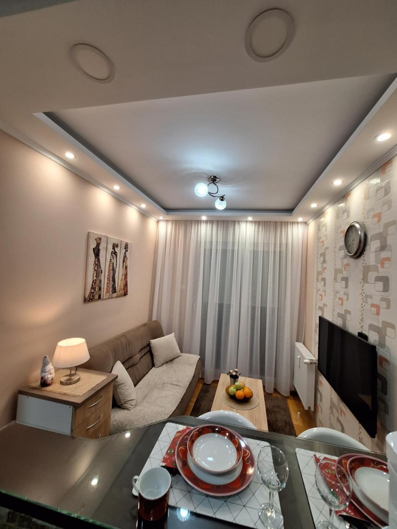 Lux Apartment Sanja 1 Суботица Екстериор снимка