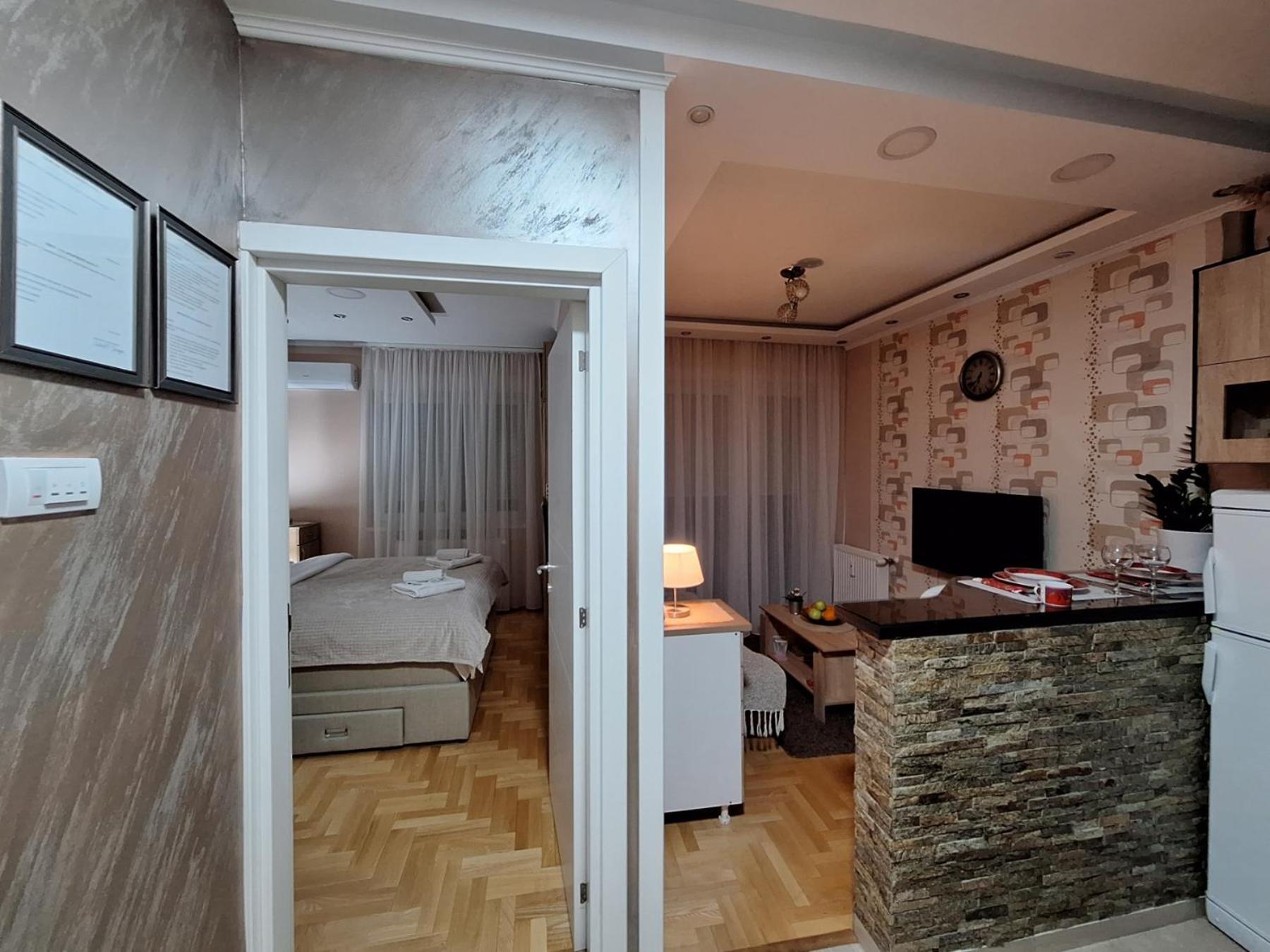 Lux Apartment Sanja 1 Суботица Екстериор снимка