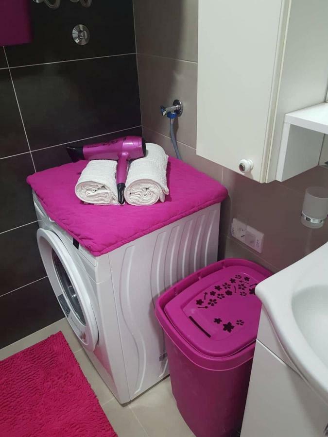 Lux Apartment Sanja 1 Суботица Екстериор снимка